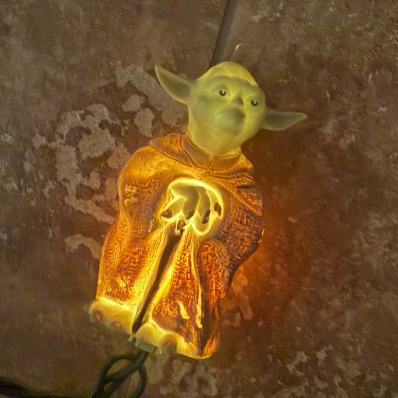 Preowned Kurt Adler 10-Light Plastic Star Wars Yoda String Light Set, Working - Picture 3 of 5